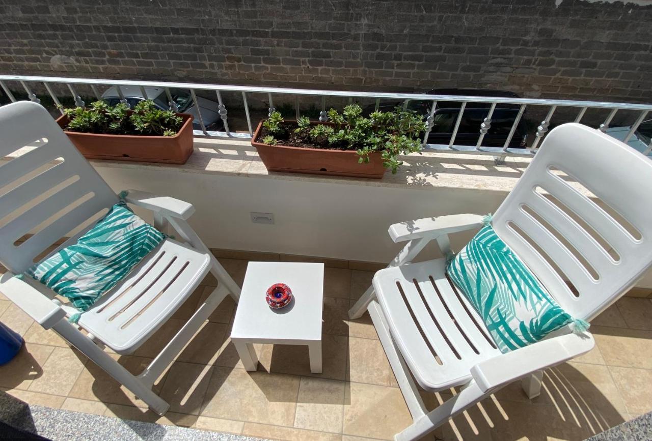 Tiffany Room- Vicinissima A Porto Cesareo Леверано Экстерьер фото